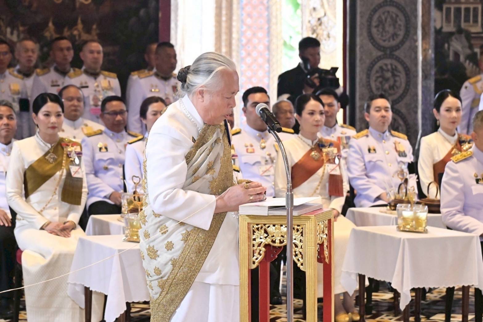 title - พระบาทสมเด็จพระเจ้าอยู่หัว และสมเด็จพระนางเจ้าฯ พระบรมราชินี เสด็จฯ ไปในการพระราชพิธีพืชมงคล พุทธศักราช 2569